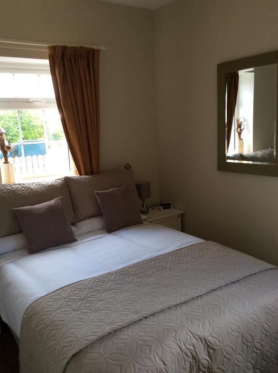 Glenvale Self Catering Pensionat Riverstown  Exteriör bild